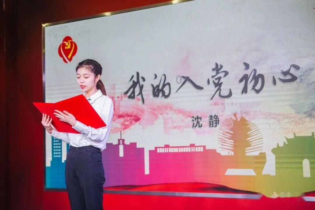 吃星星的恐龙男孩